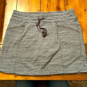 Athleta Short Skirt size S